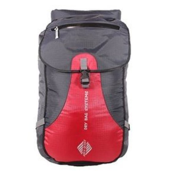 100% Waterproof Aqua Quest Backpack - Picture 1 of 7